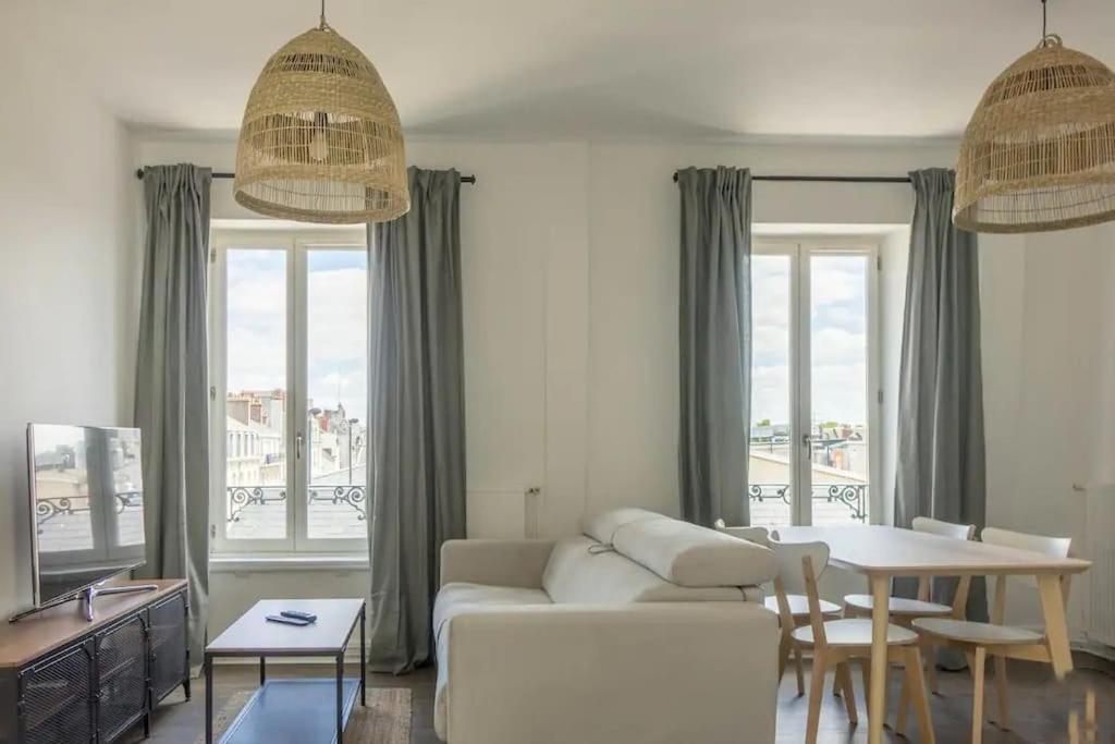 T2 Le Chatelet Lägenhet Orléans Exteriör bild