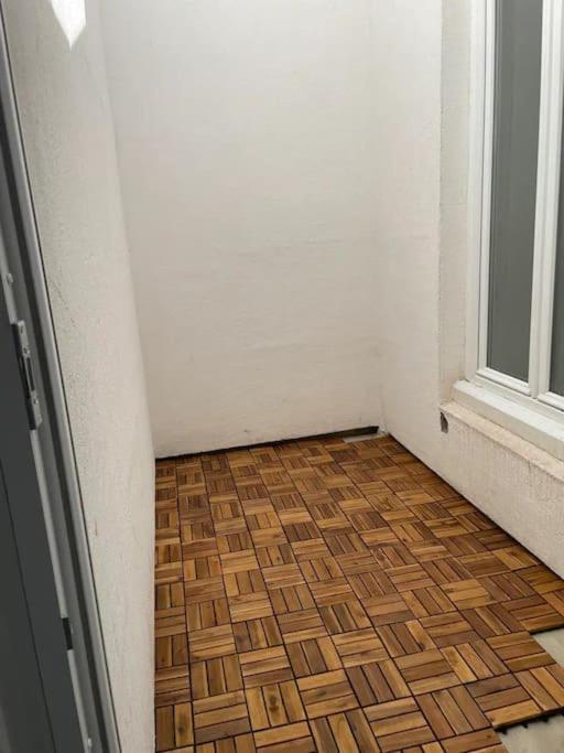 T2 Le Chatelet Lägenhet Orléans Exteriör bild